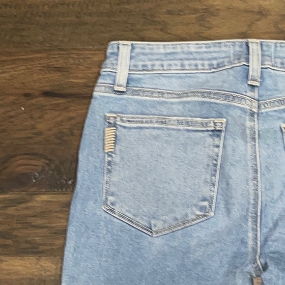 NWT PAIGE SKYLINE ANKLE PEG DENIM. SIZE 27. FREE HOLIDAY SHIPPING - Picture 6 of 9